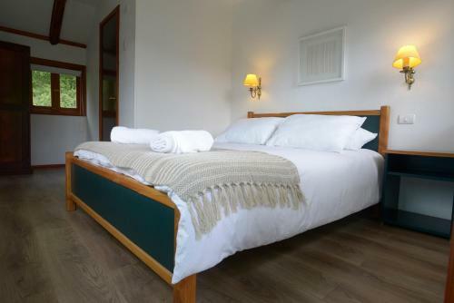 Hostal La Pasarela Lodge