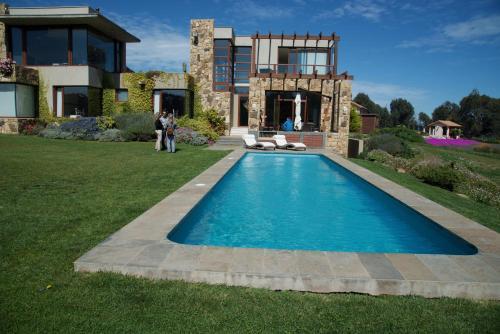 Punta De Piedra Estate