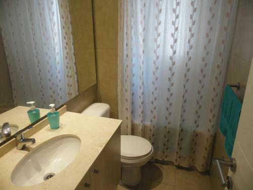 Apartamento Laura Barros, Con Con