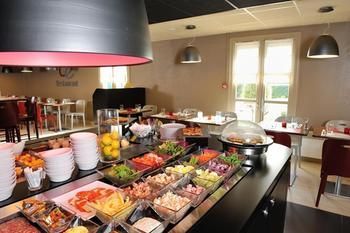 Hotel Campanile Niort La Creche