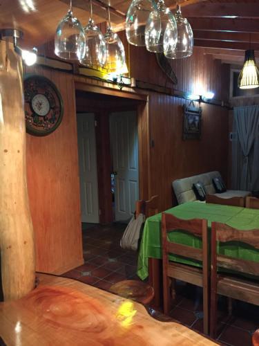 Caba�as Y Minimarket Andino
