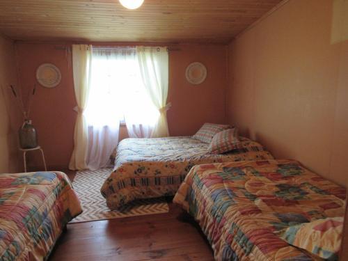 Lodge Caba�as Y Hostal Santa Silvia