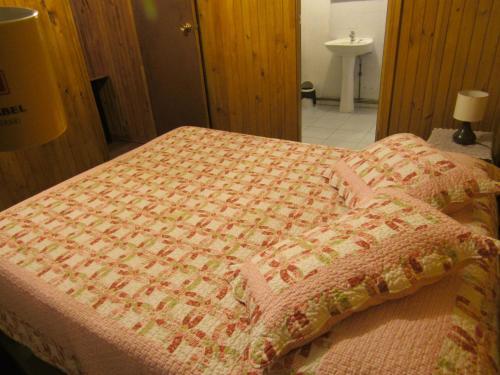 Lodge Caba�as Y Hostal Santa Silvia
