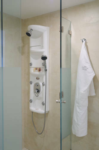 Hotel Howard Johnson La Canada