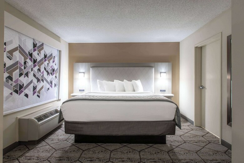 Hotel Wingate By Wyndham Concord