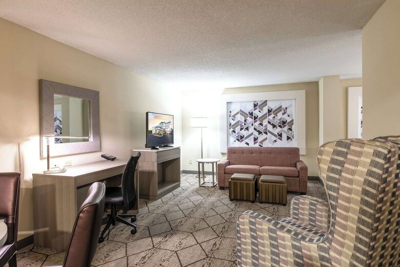 Hotel Wingate By Wyndham Concord