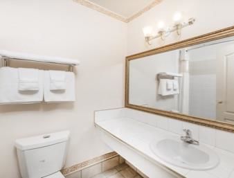 Hotel Baymont Inn And Suites Des Moi