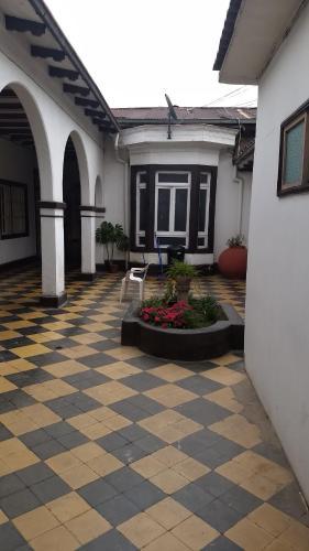 Hostal Residencial Santa Rosa