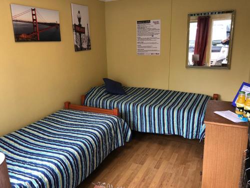 Albergue Pensi�n Y Hostal Radal