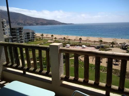 Beachfront Chic Apartment W/panoramic Views