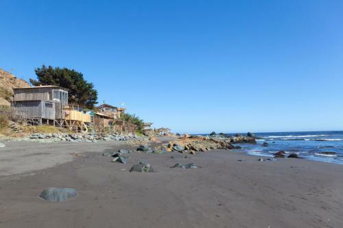 Lotus Surf House