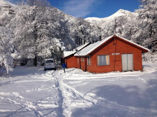 Albergue Hostal Y Caba�as Los �irres