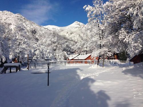 Albergue Hostal Y Caba�as Los �irres