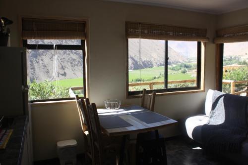 Lodge Caba�as Miraelqui