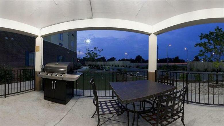 Hotel Candlewood Suites Lexington