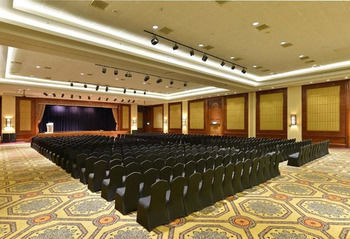 Hotel Equatorial (equatorial Club)
