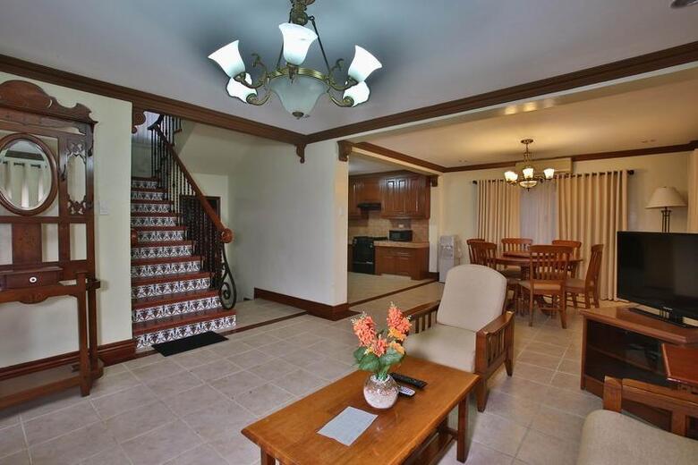 Hotel Crown Regency Suites (Suite Dos Habitaciones)
