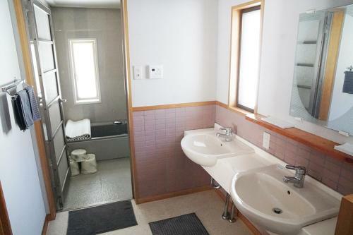 Shirokuma Lodge Hakuba