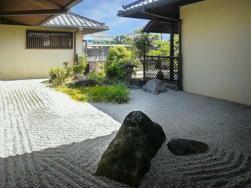 Hostal Kansai Airport Pine Villa