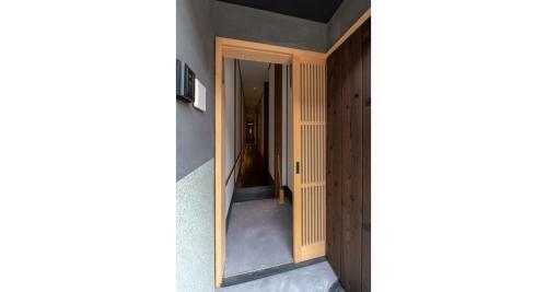 Hinaya Higashiyama Machiya House