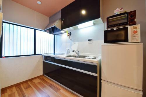 Japanese Modern Townhouse In Gion