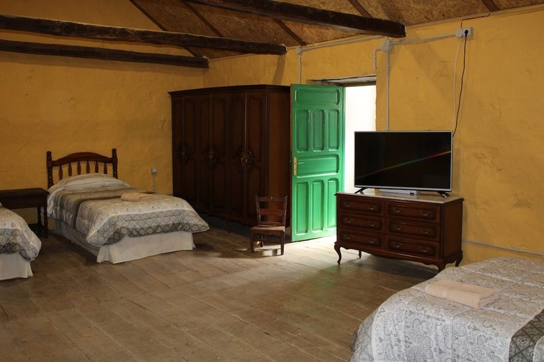 Hostal Casa Rural La Cruz