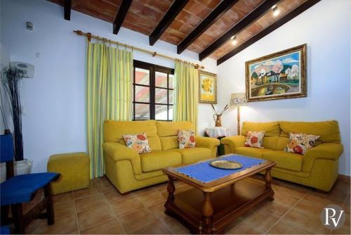 Cala San Vicente Villa Sleeps 6 Pool Air Con Wifi