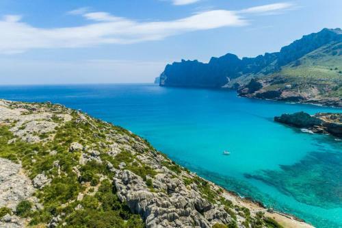 Cala San Vicente Apartment Sleeps 6 Air Con Wifi