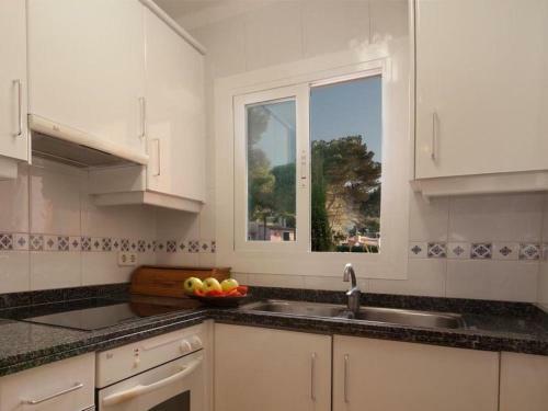 Apartment Els Pins III - 2 Dom Ap N� 13