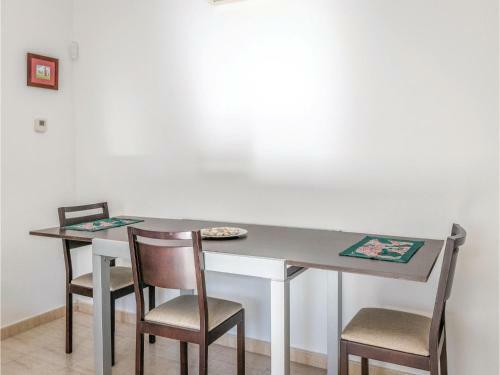 Three-bedroom Holiday Home In Calafell