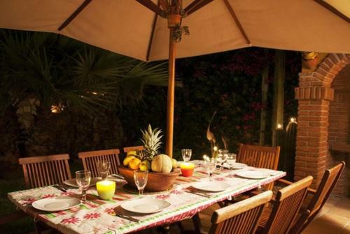 Calafell Villa Sleeps 8 Pool Wifi