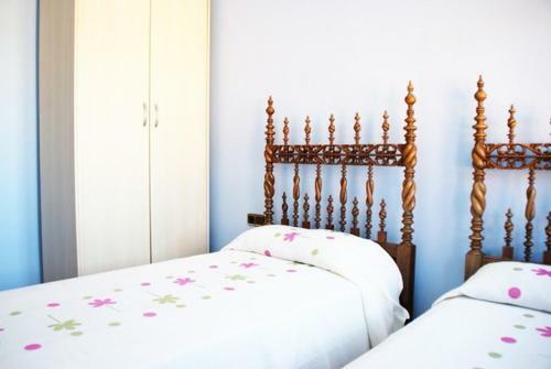 Calafell Villa Sleeps 8 Pool Wifi