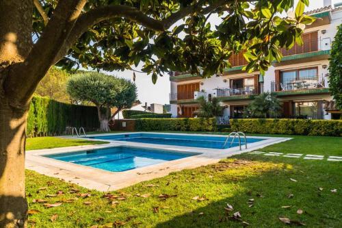 Calella De Palafrugell Apartment Sleeps 4 Pool