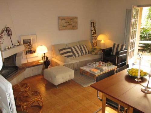 Calella De Palafrugell Villa Sleeps 6 Pool