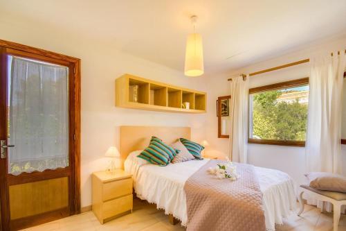 Alcanada Villa Sleeps 8 Wifi