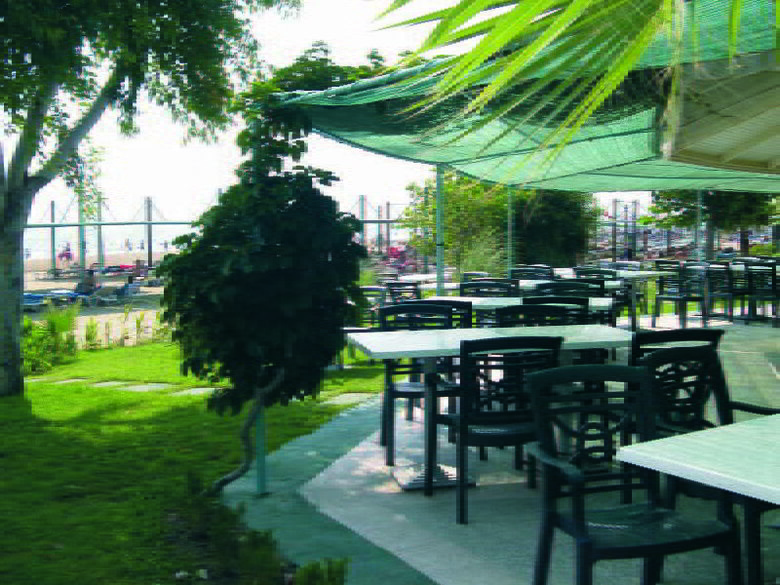 Hotel Iz Flower Side Beach