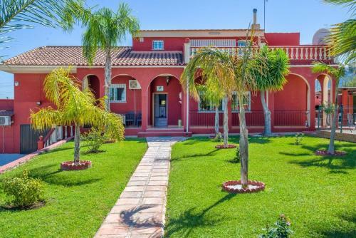 Alhaurin de La Torre Villa Sleeps 14 Pool Air Con