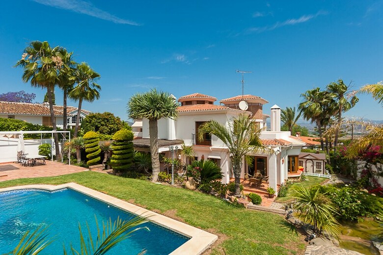Villa Holidays2alhaurin De La Torre