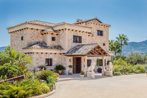 Villa Dos Reyes