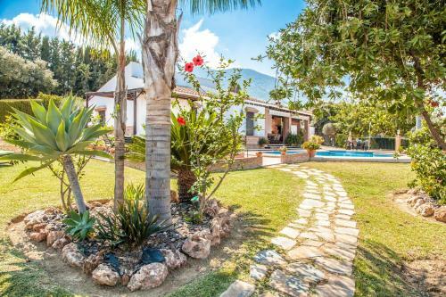Villa Ruiz