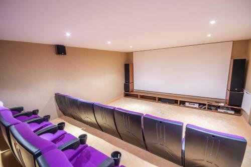 Cubo's Casa Manzanares Bijou