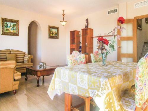 Five-bedroom Holiday Home In Almunecar