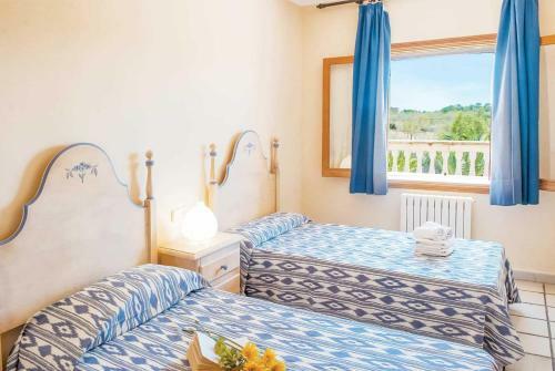 S'alqueria Blanca Villa Sleeps 12 Wifi
