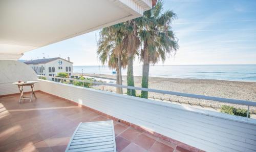 Beachfront House In Altafulla
