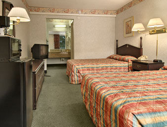 Hotel Days Inn Norfolk- Military Circle