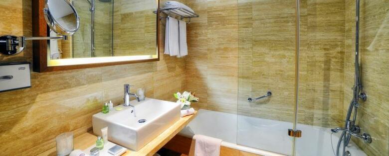 Hotel NH Collection Madrid Palacio De Tepa