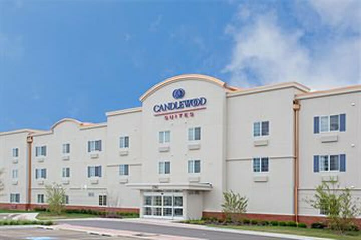 Hotel Candlewood Suites