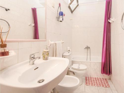 Three-bedroom Holiday Home In Aracena