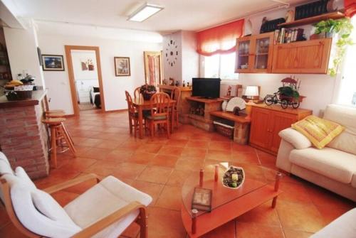 Arenys De Munt Villa Sleeps 4 Pool Wifi