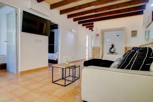 Villa Mas Catala